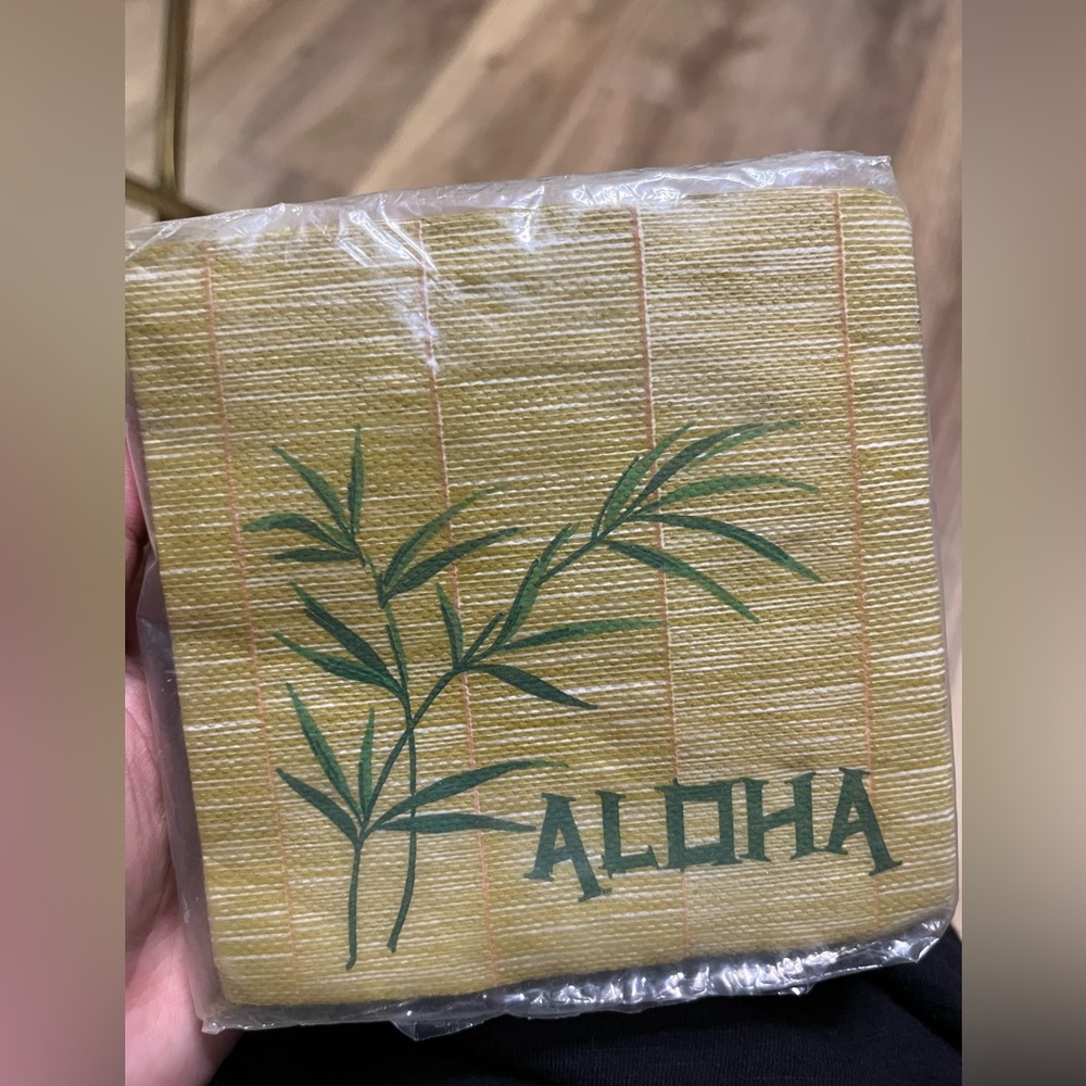Vintage “Aloha” Beverage napkins, 60s, 30 napkins - super retro